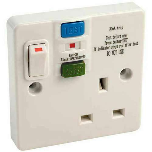 ABMSKTSW2GRCD Double RCD Protected 2 Gang 13A DP Switched Socket Plug White_base